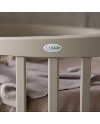 Ovale 7-in-1 babybed met matras - Olijfgroen